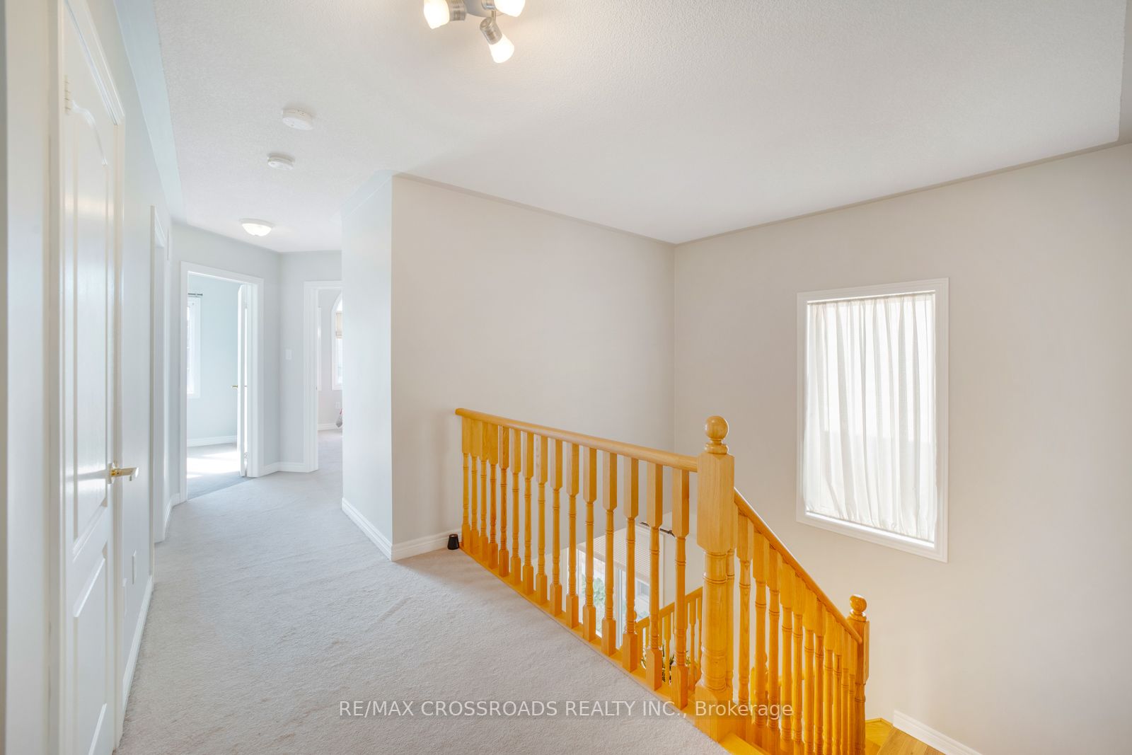 375 Mantle Ave