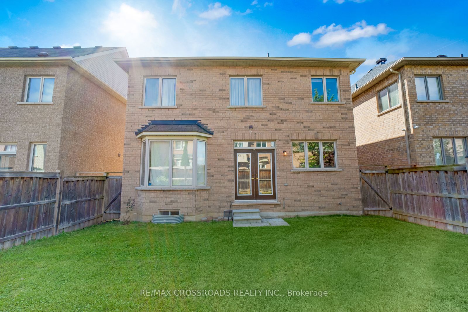 375 Mantle Ave