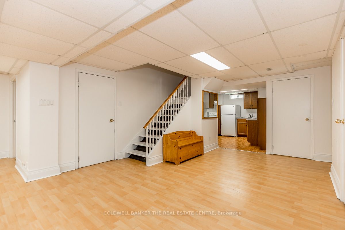 200 Kemano Rd