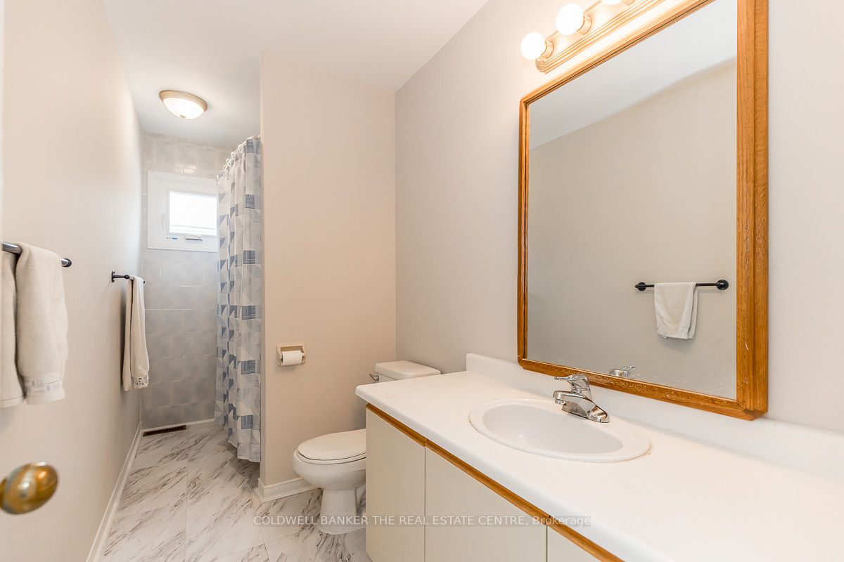 200 Kemano Rd