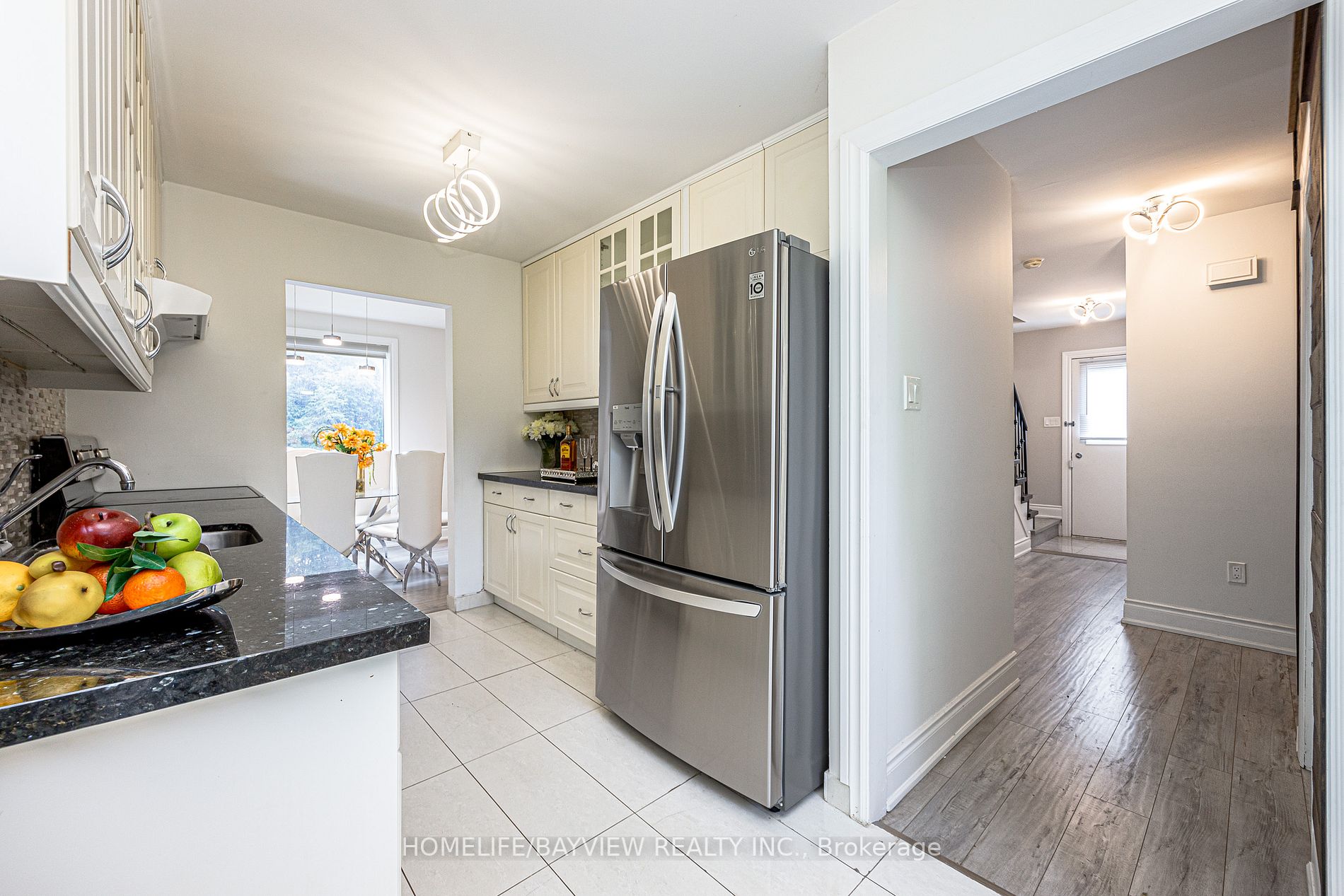 521 Cody Cres