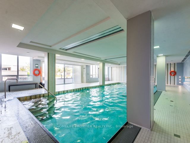 7165 Yonge St E, #907