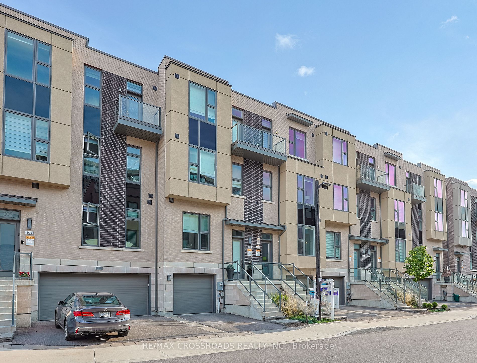 207 Smallwood Circ
