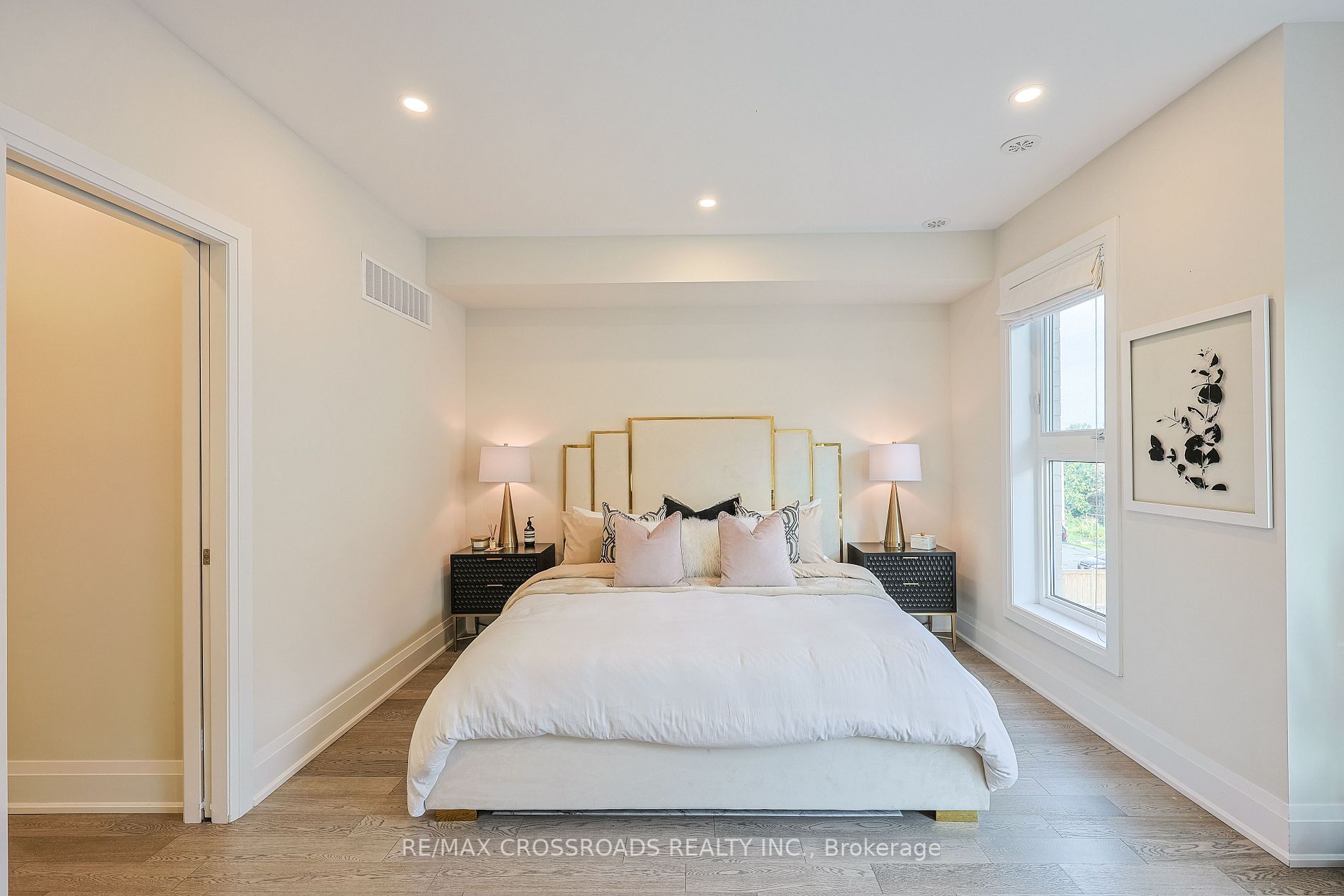 207 Smallwood Circ