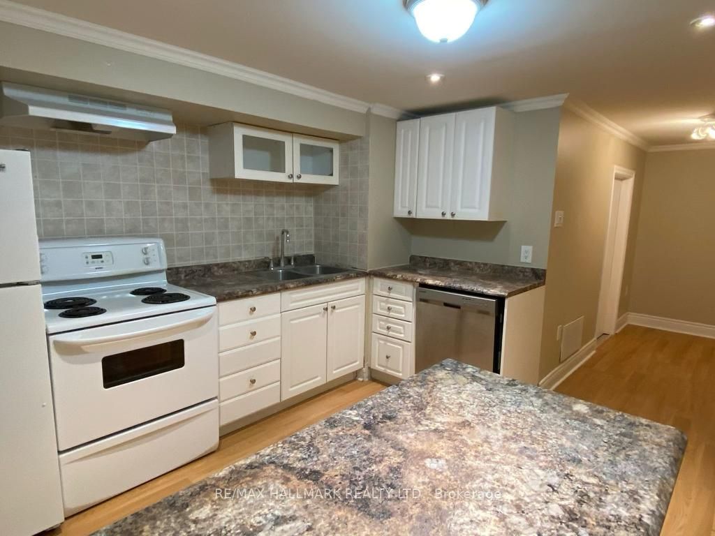 24 Hillview Dr, #Bsmnt 2