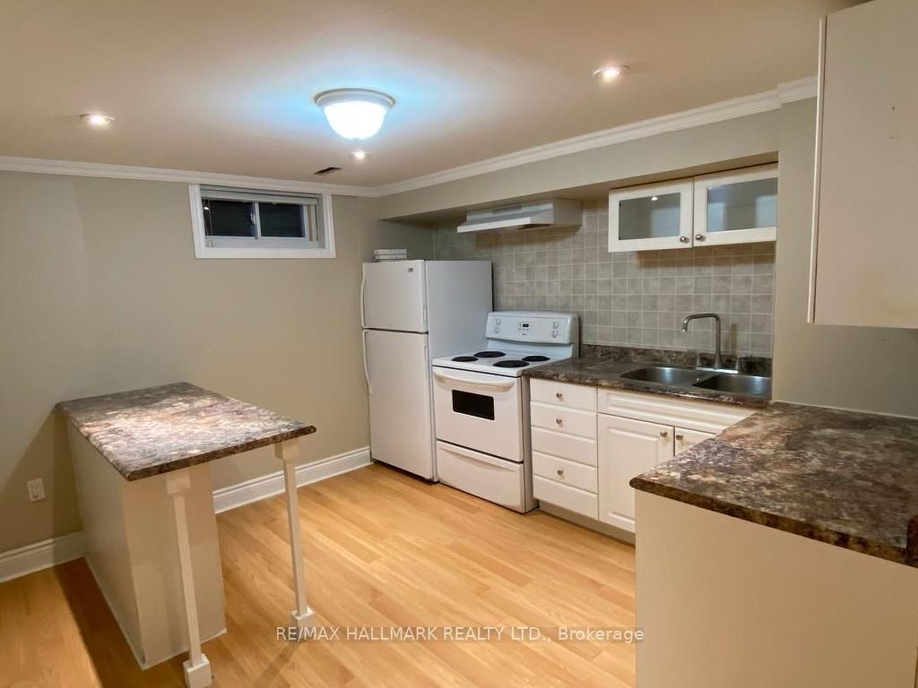 24 Hillview Dr, #Bsmnt 2