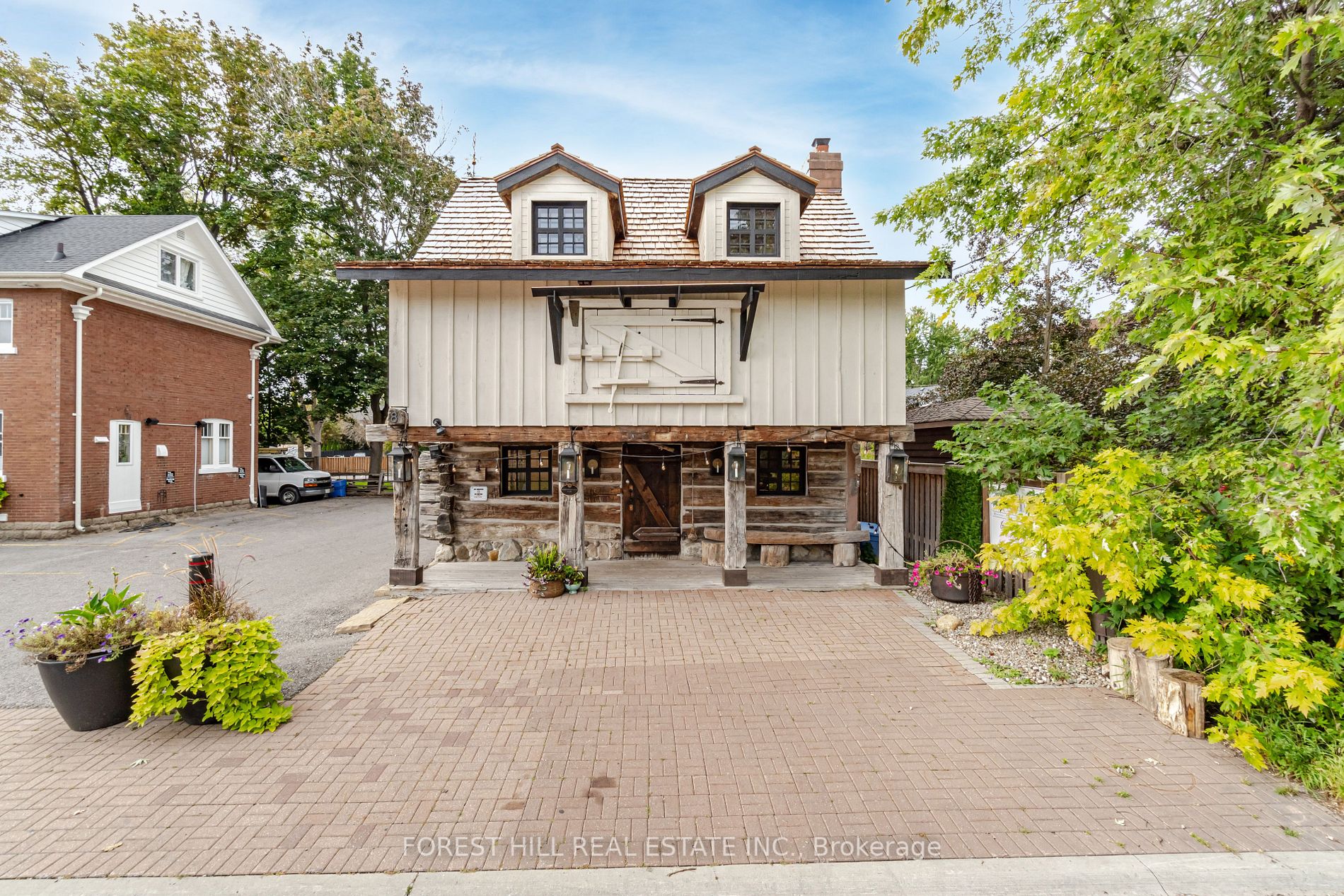 8 Kellam St