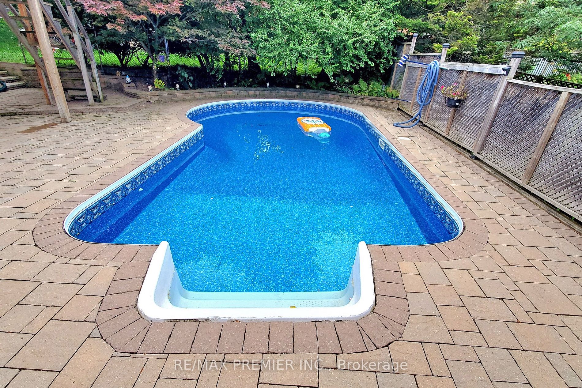 43 Attridge Dr