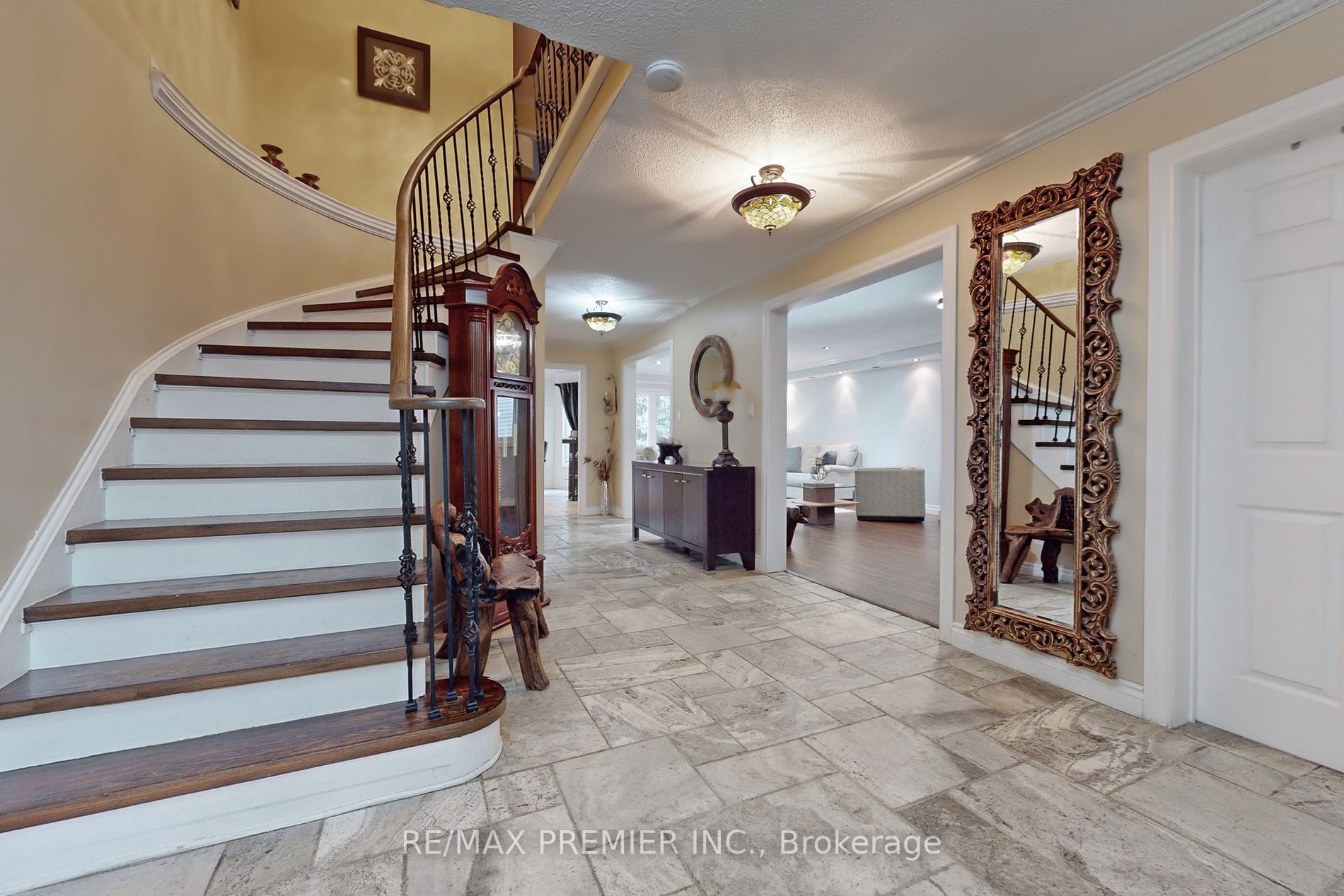 43 Attridge Dr