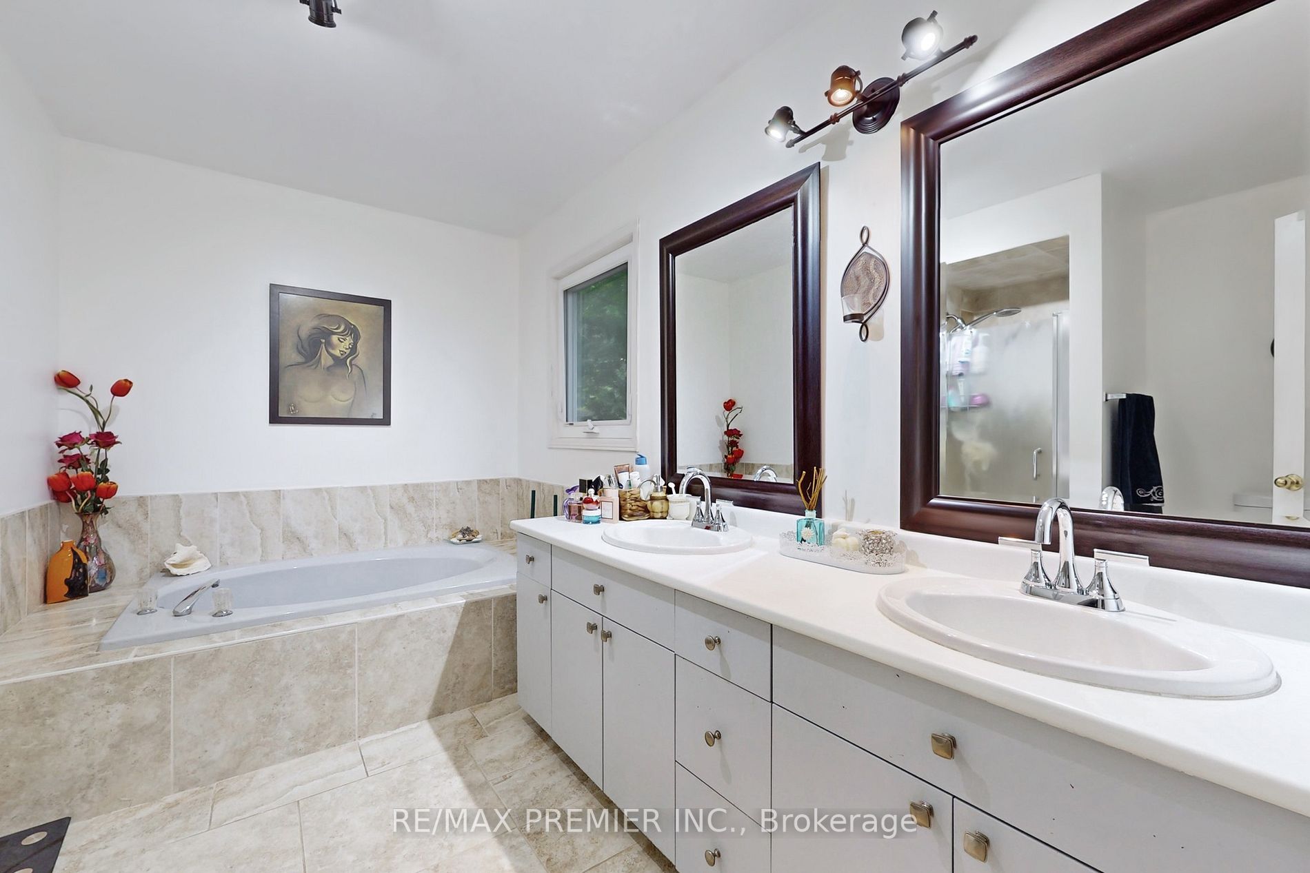 43 Attridge Dr