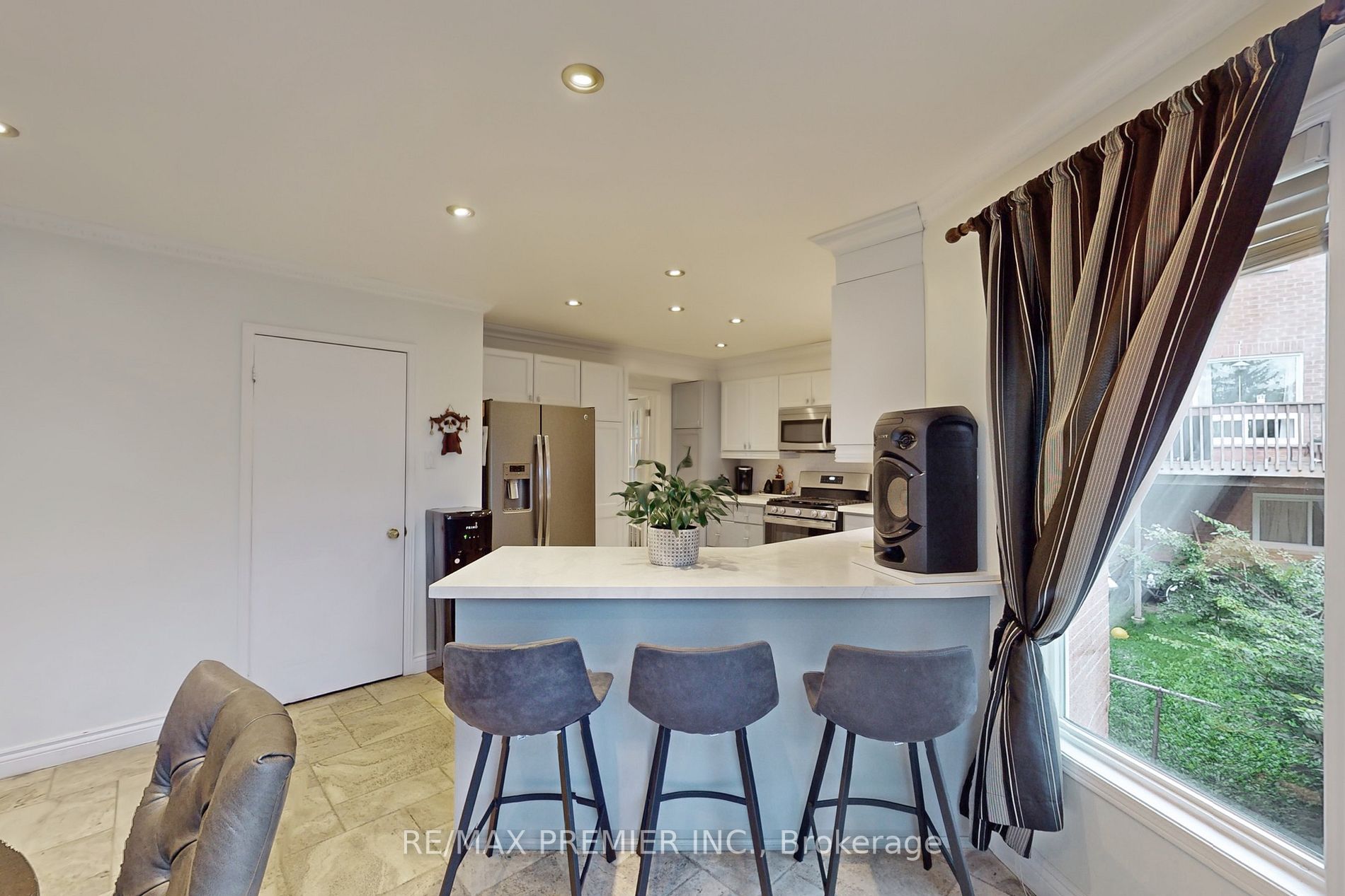 43 Attridge Dr
