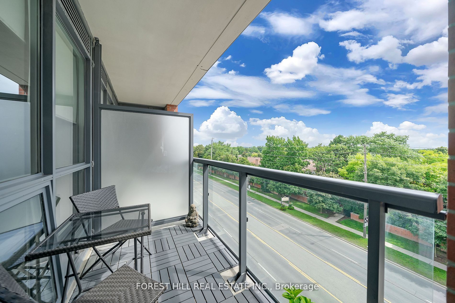 7608 Yonge St, #613