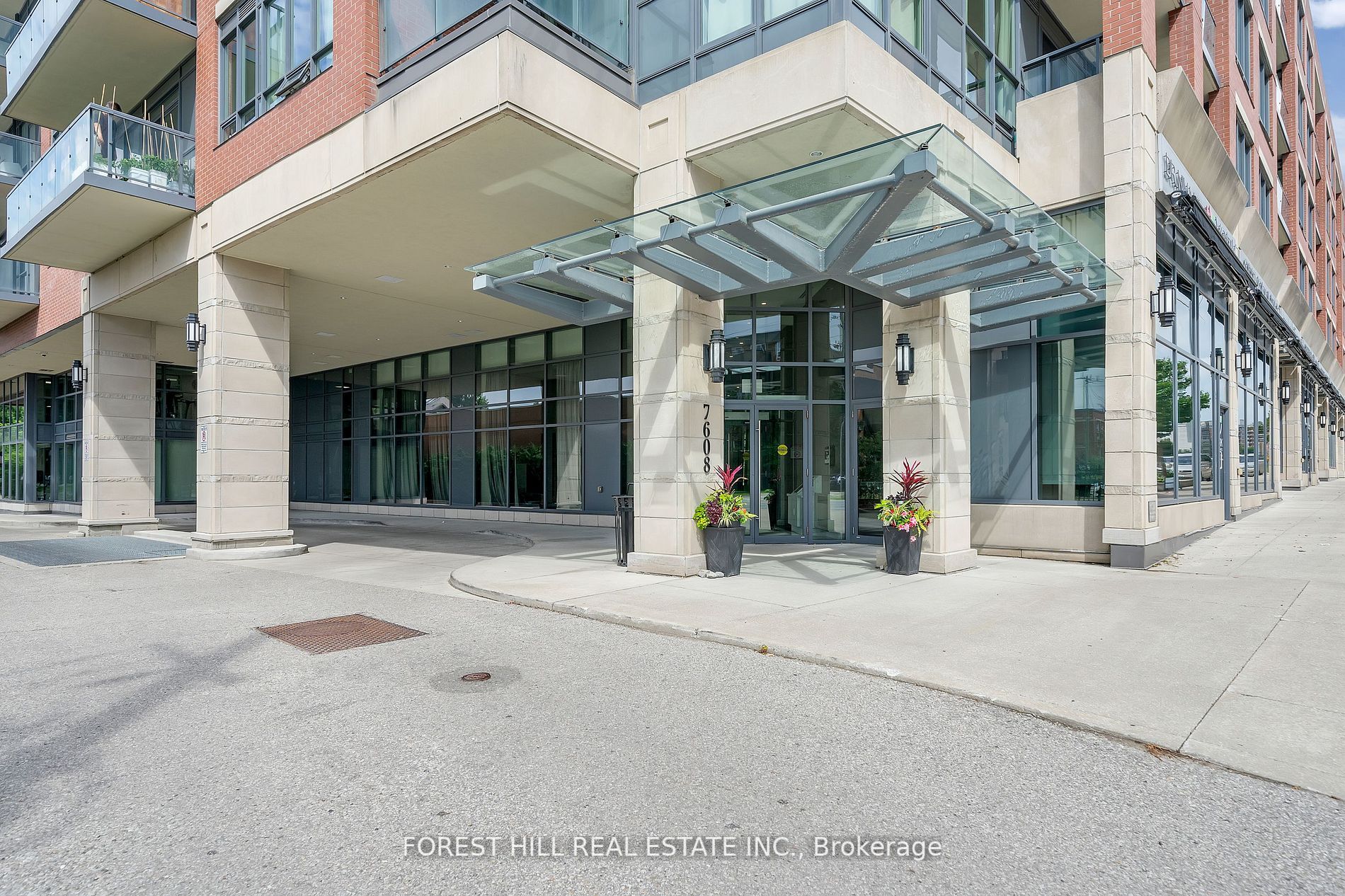 7608 Yonge St, #613