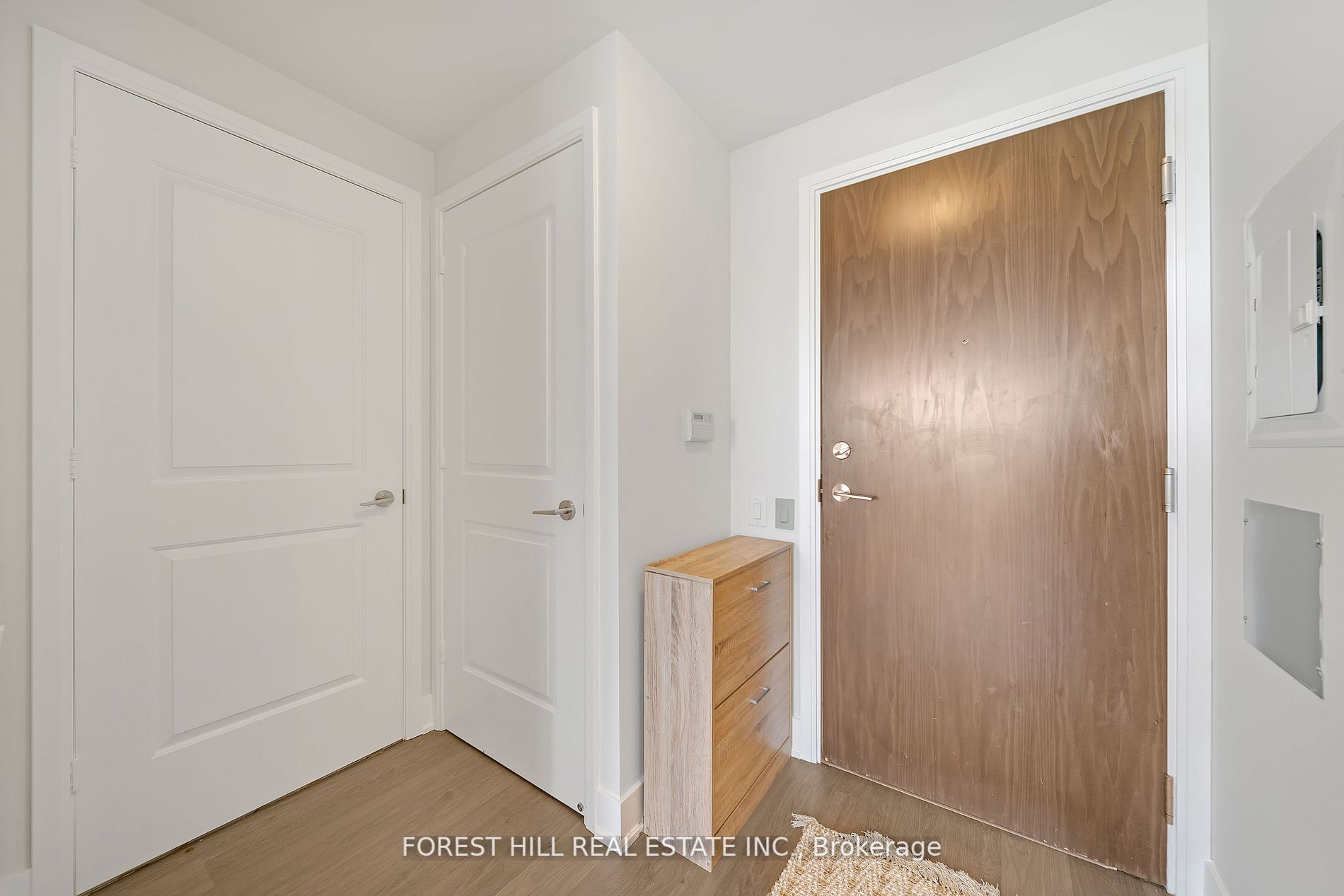 7608 Yonge St, #613