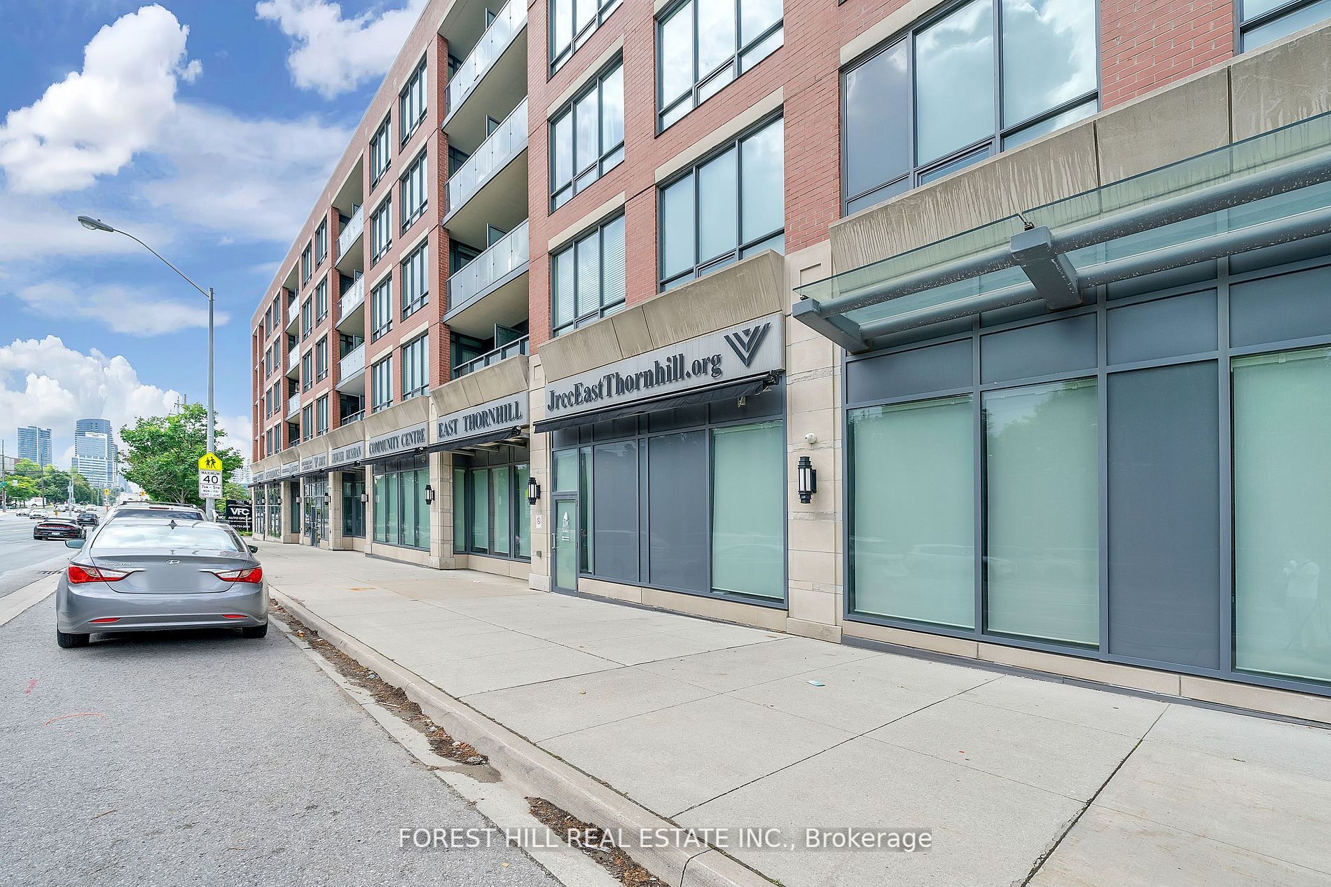 7608 Yonge St, #613