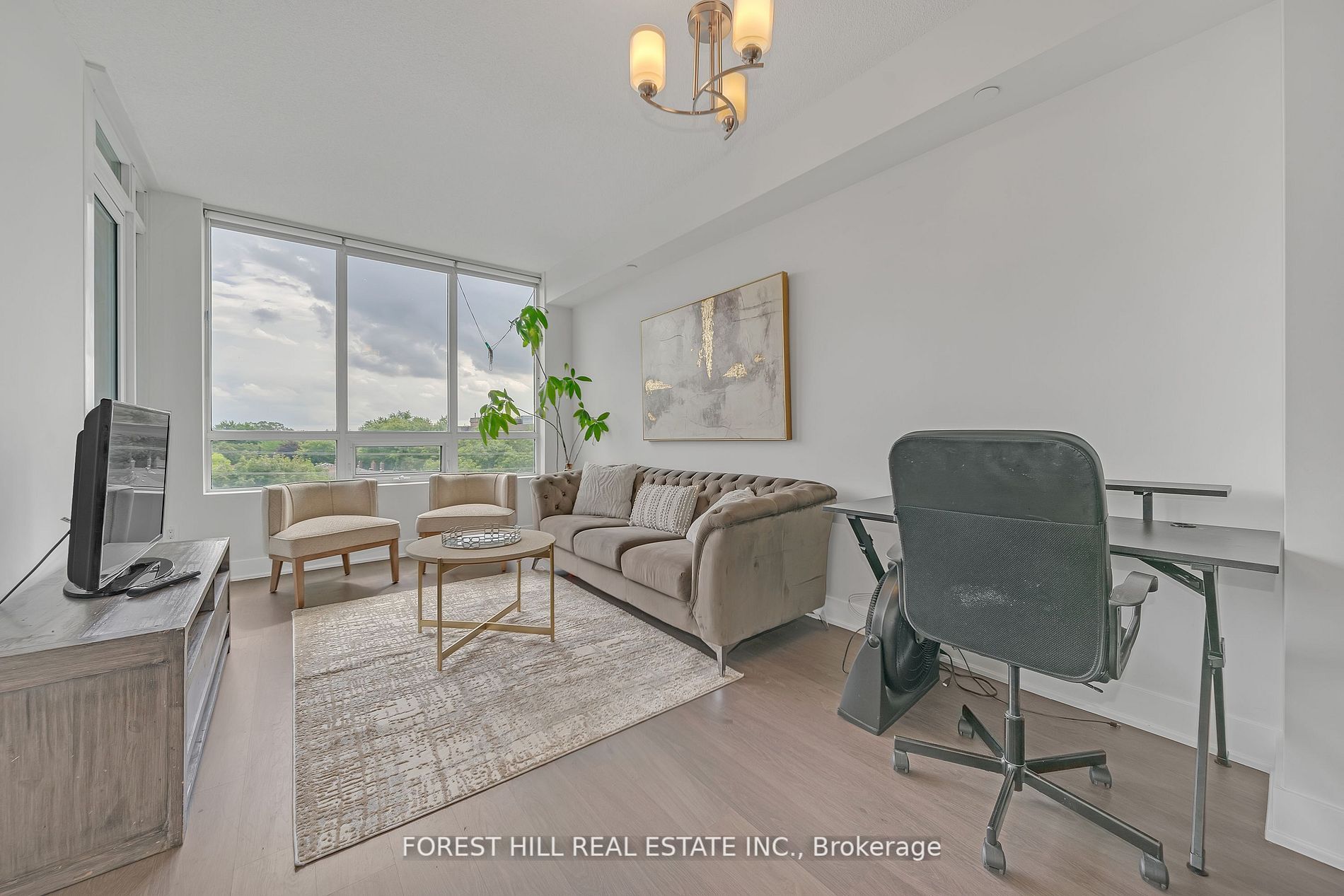 7608 Yonge St, #613