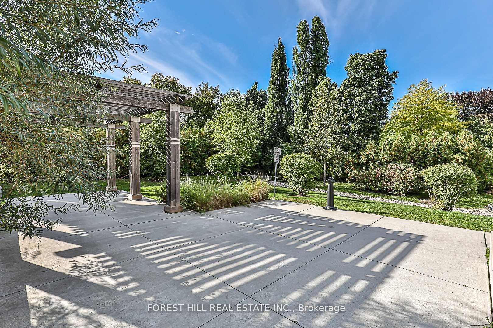 7608 Yonge St, #613