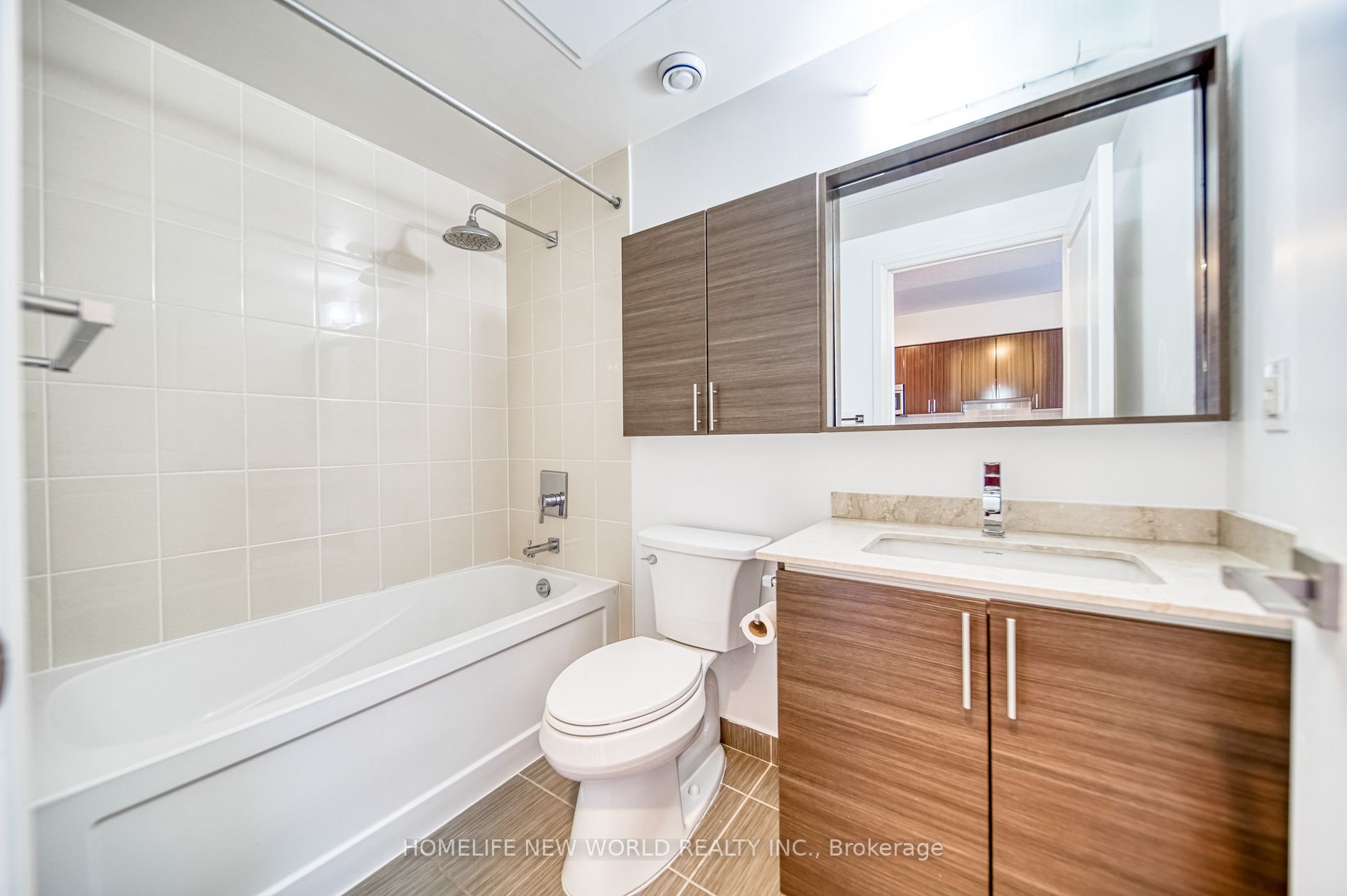 7171 Yonge Street, #2706