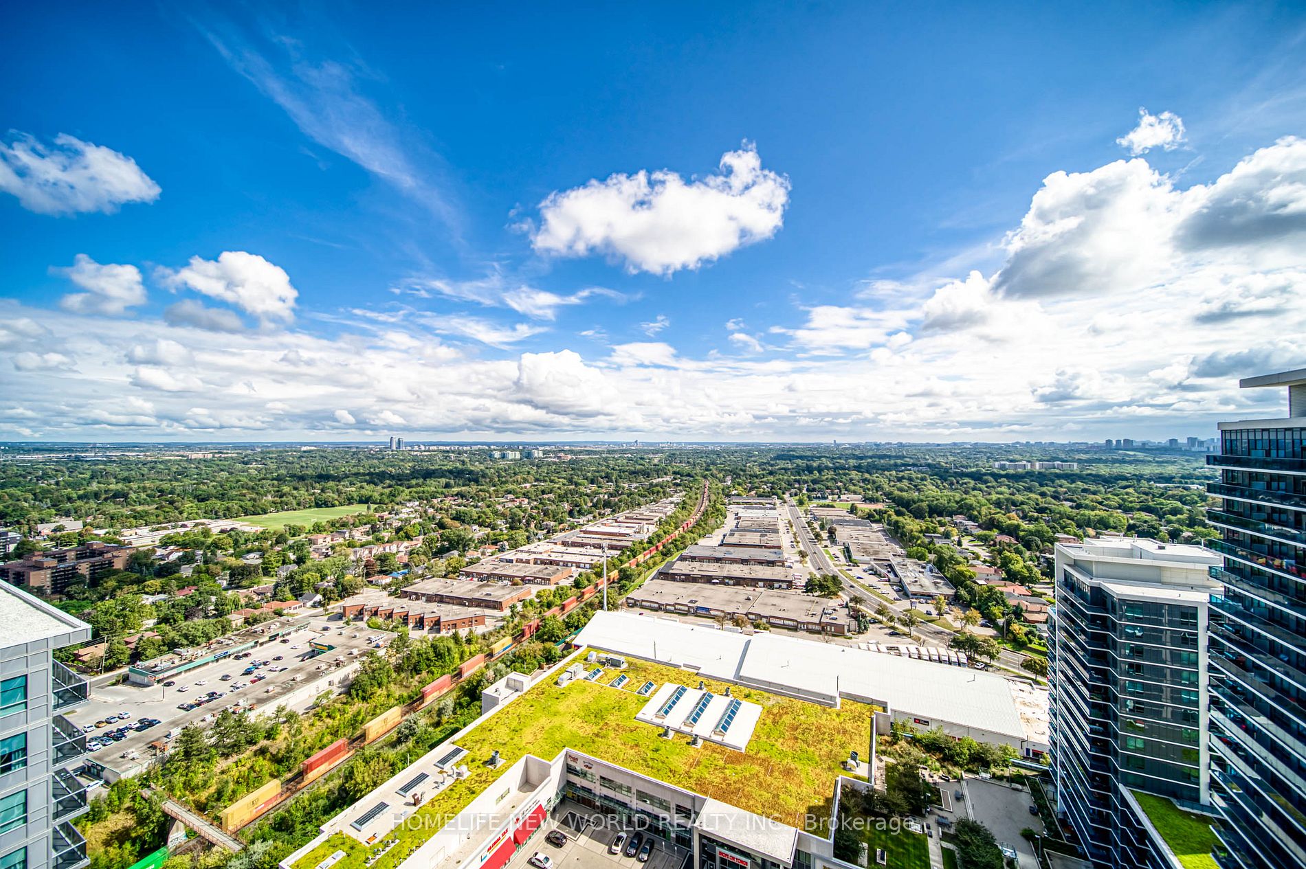 7171 Yonge Street, #2706