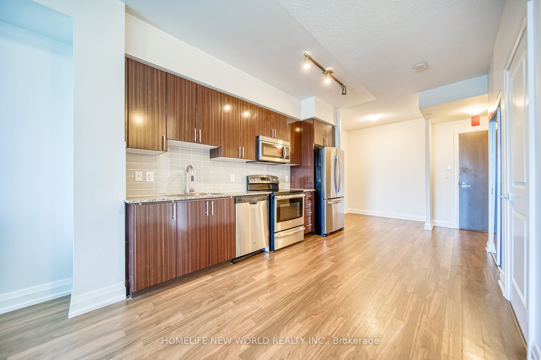 7171 Yonge Street, #2706
