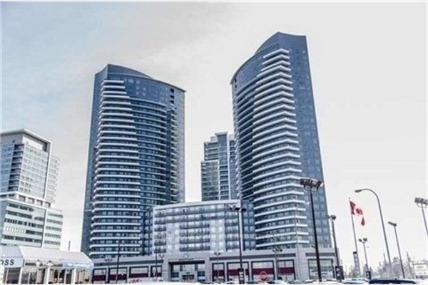 7161 Yonge St, Markham
