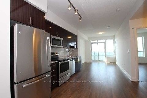 7161 Yonge St, #1822