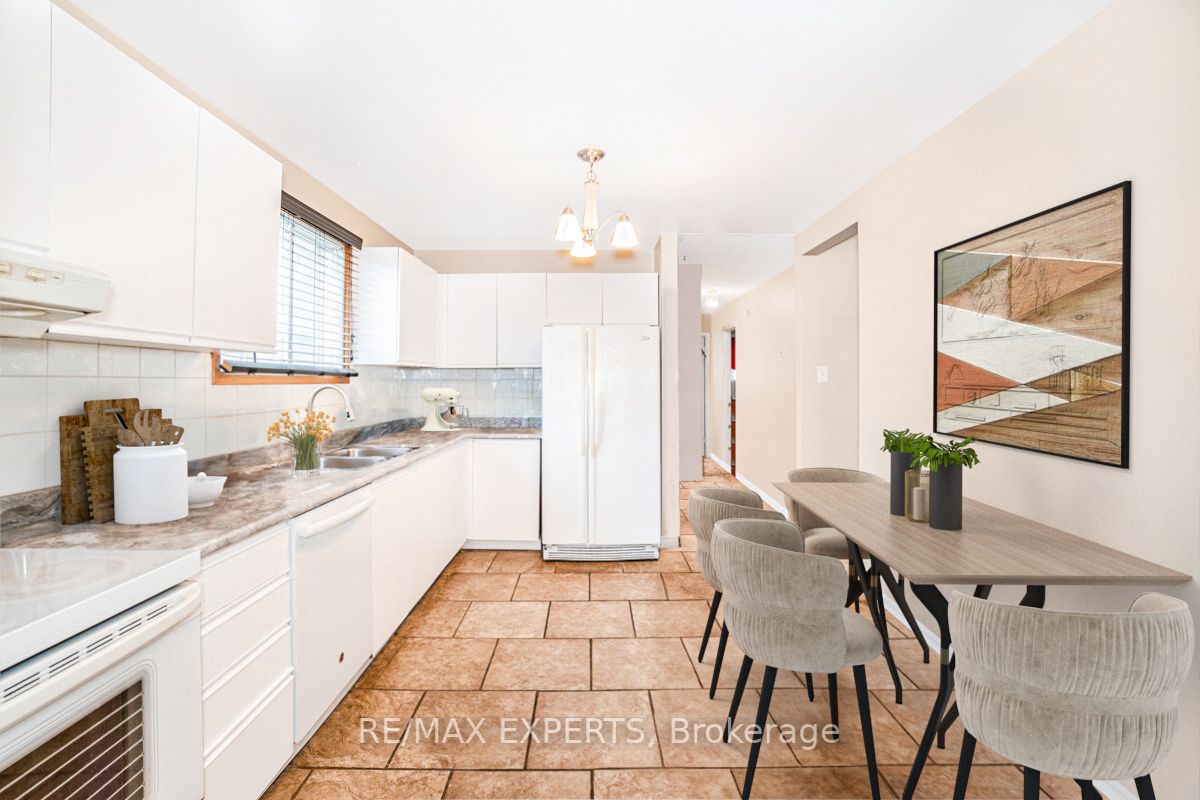 102 Zima Cres