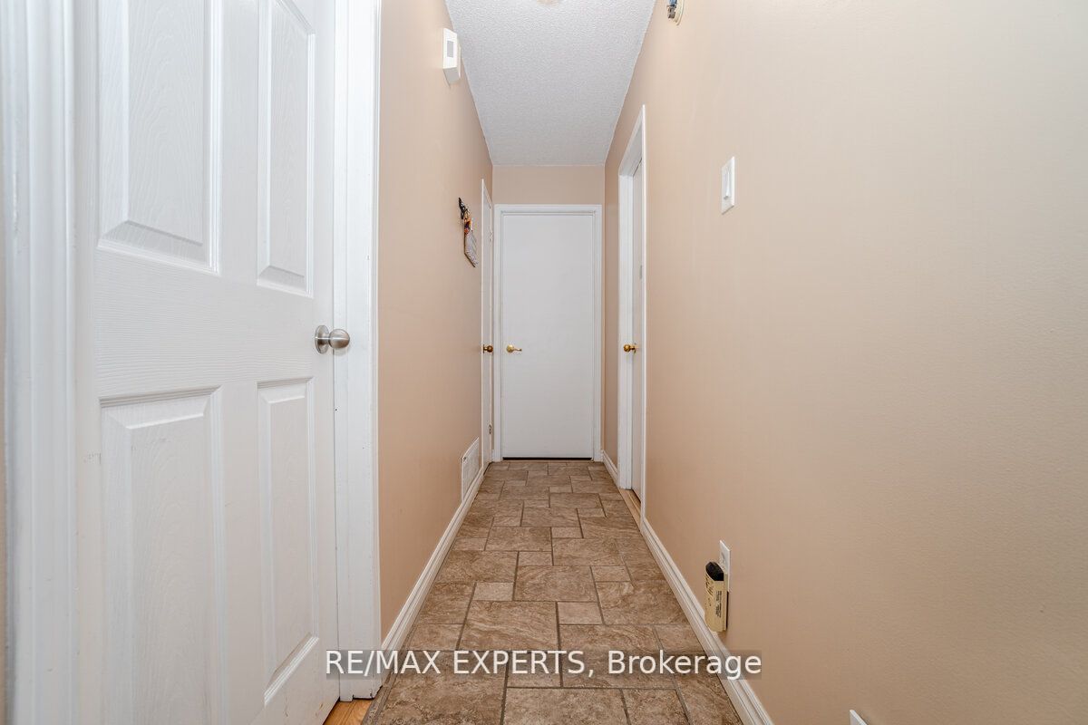102 Zima Cres