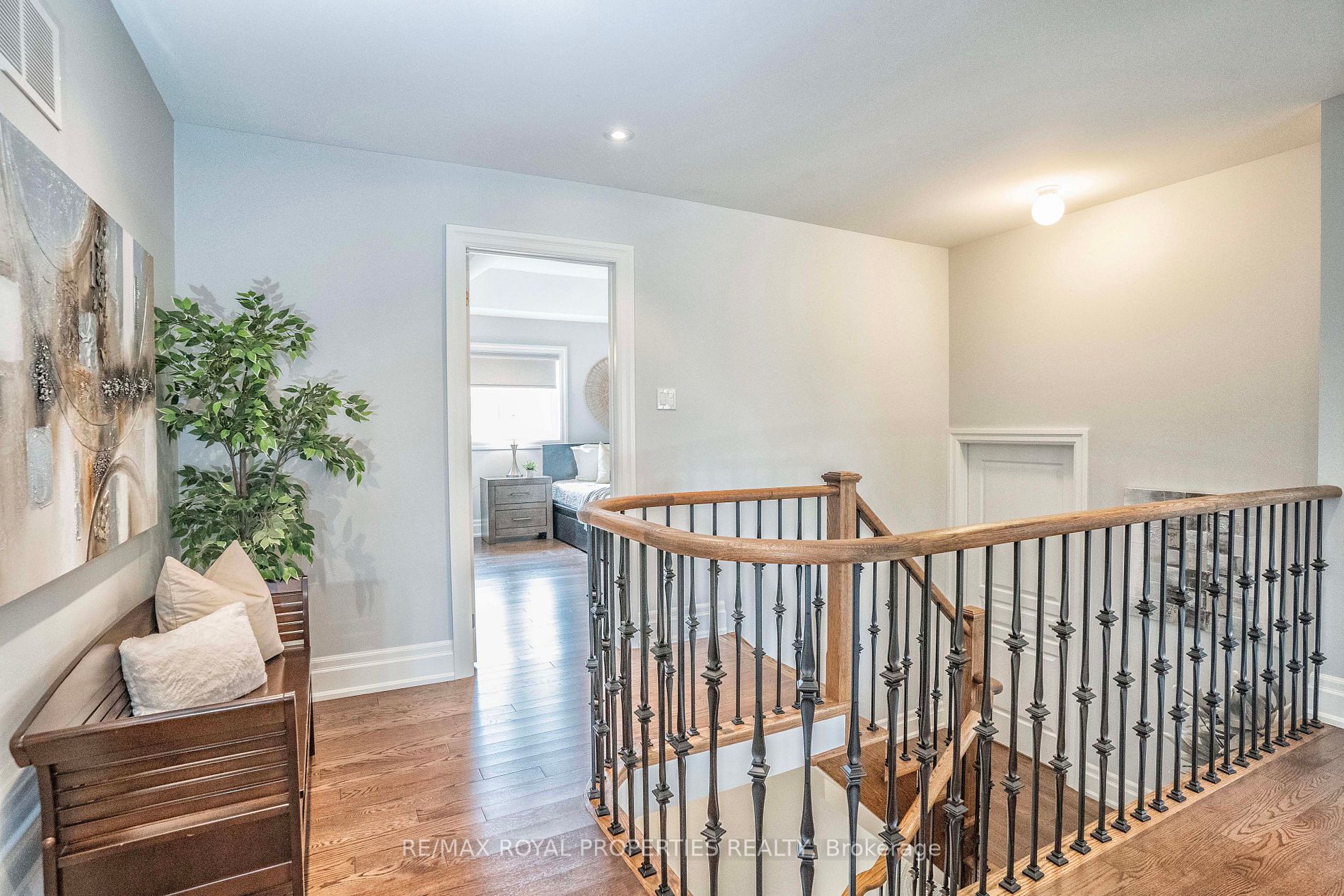 16 Mckay Ave