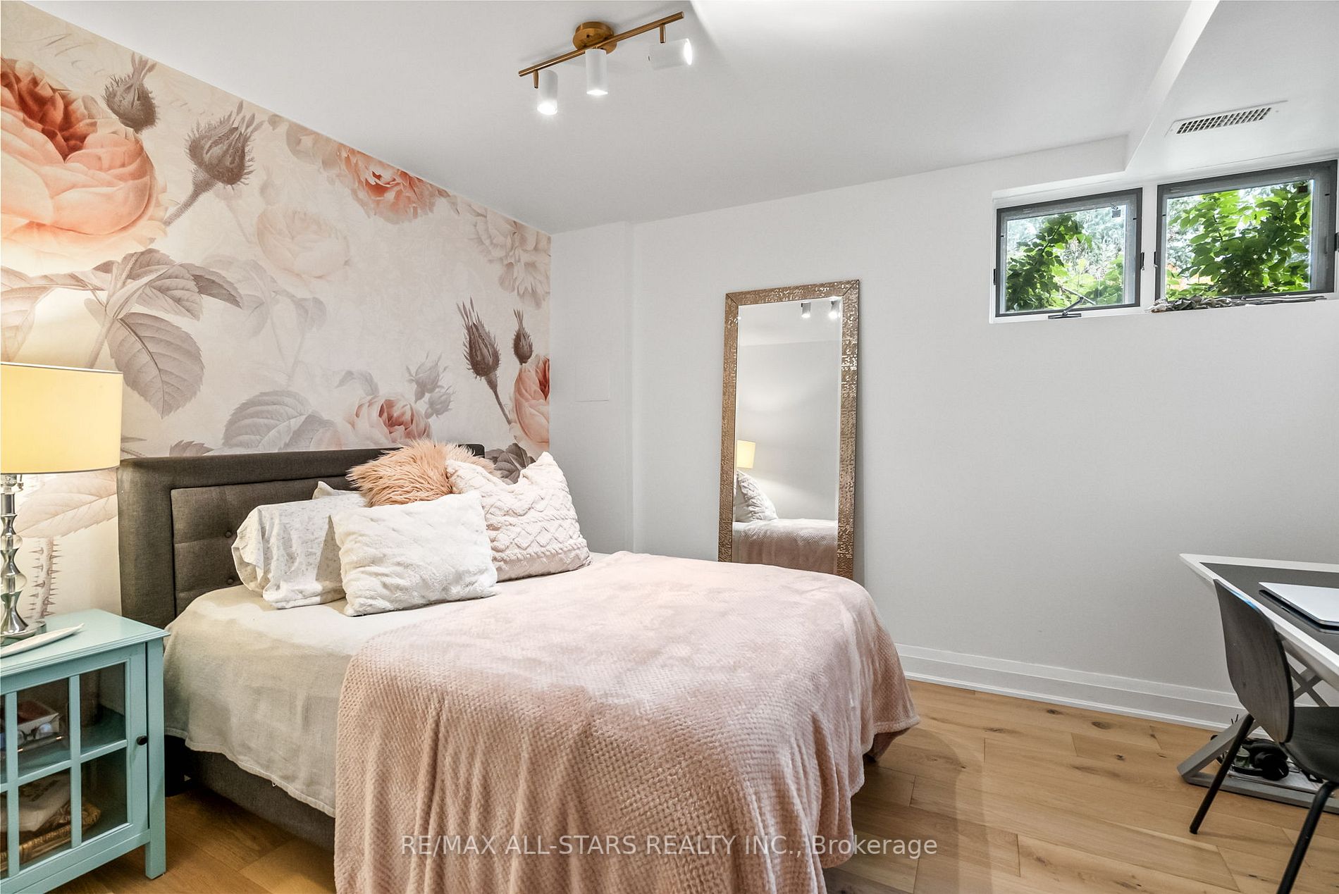 481 Webb Rd