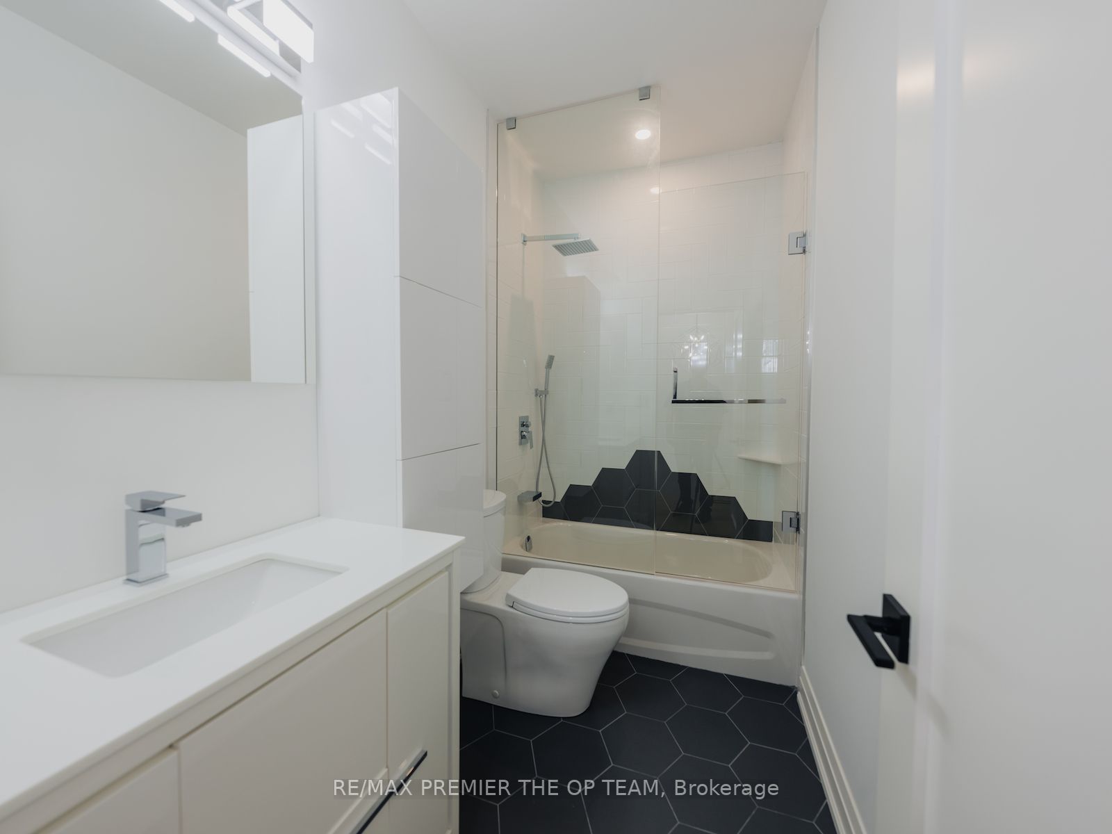 Listing N6807480 - Large Photo # 29