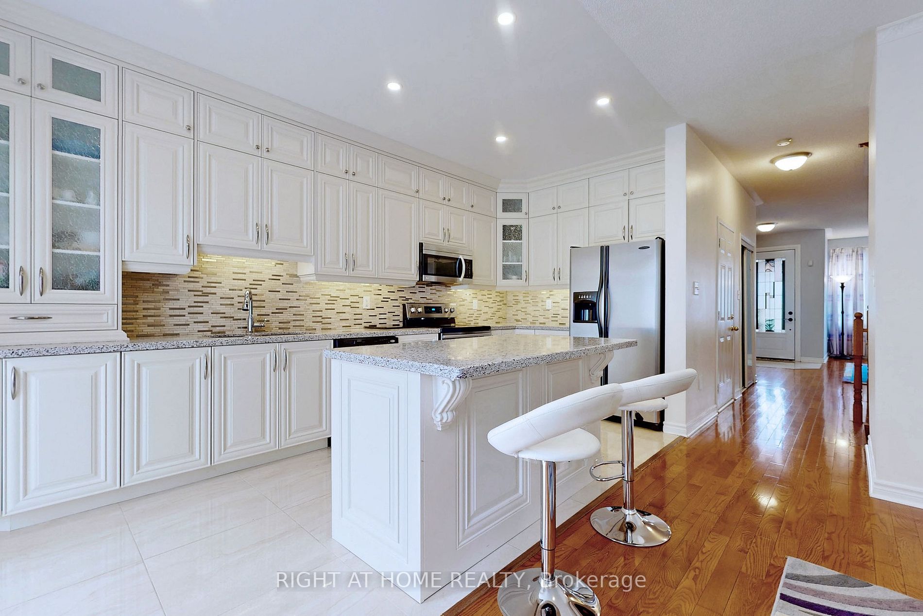 152 Dolce Cres