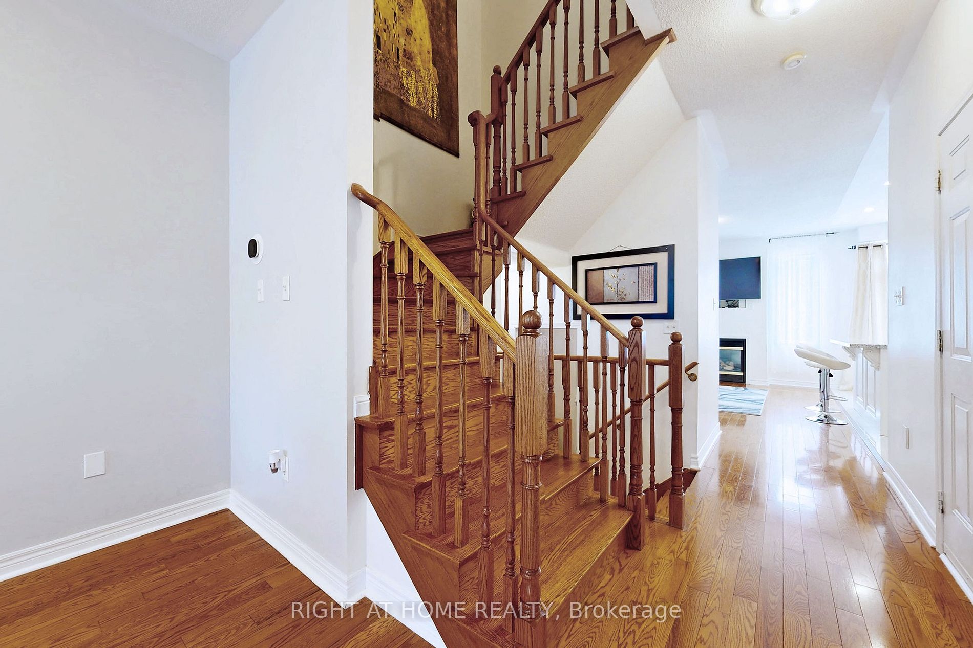 152 Dolce Cres
