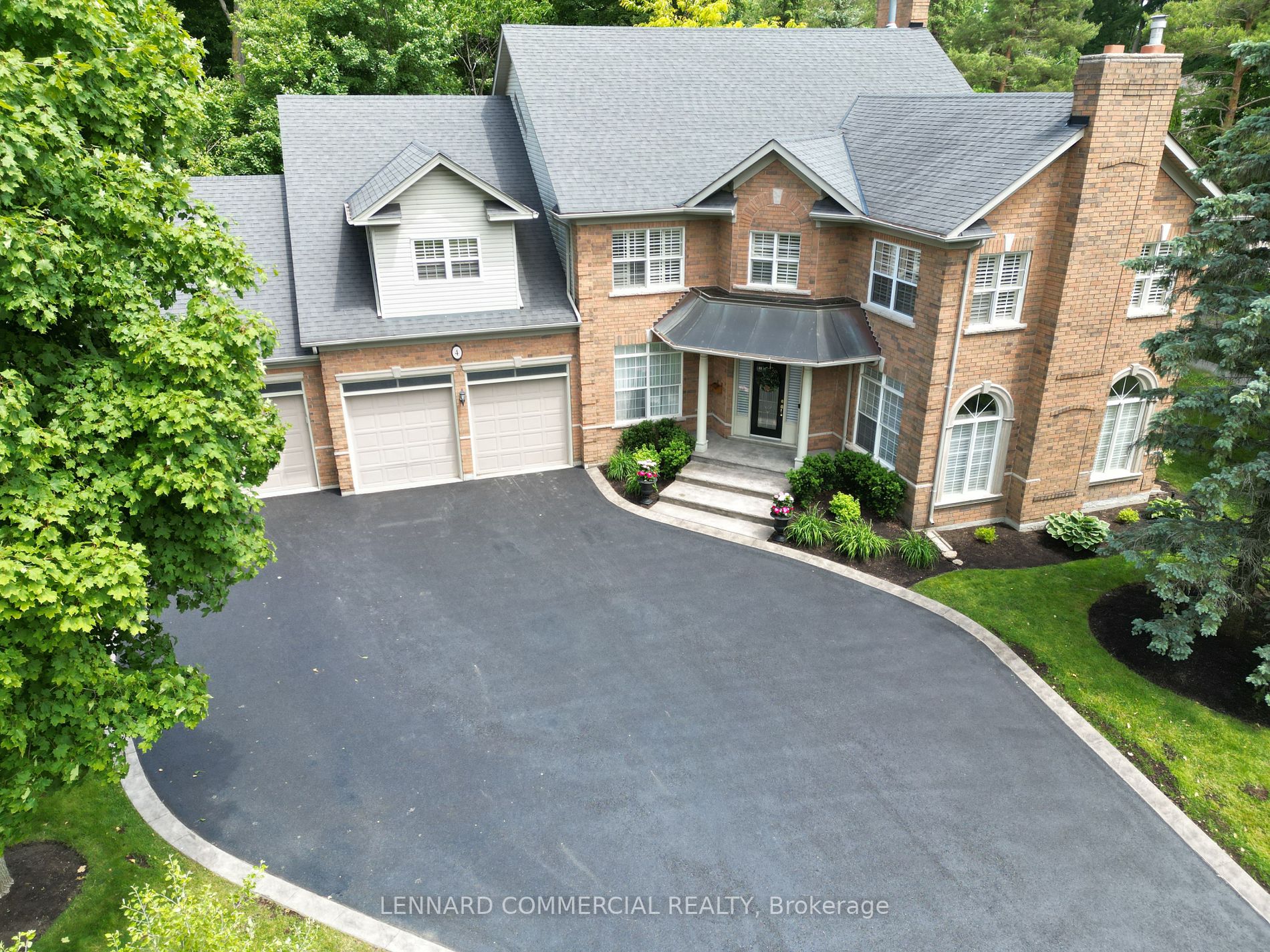 4 Lenarthur Crt