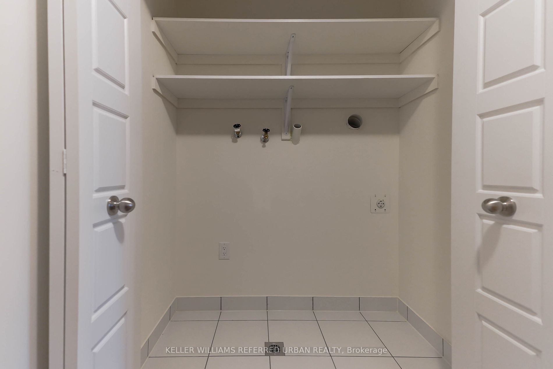 17 Delano Way