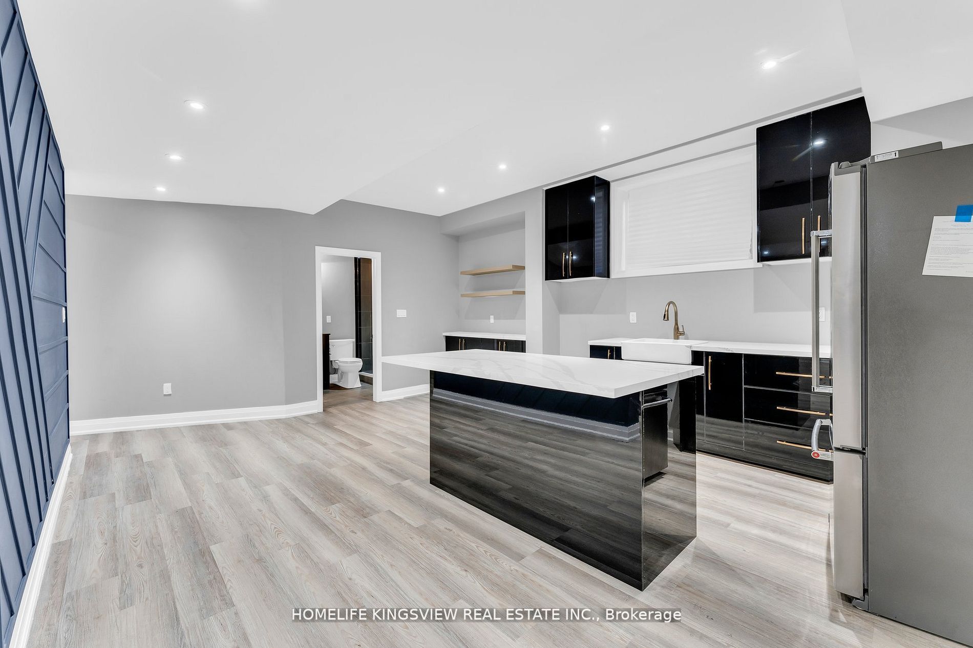 48 Pierre Berton Blvd