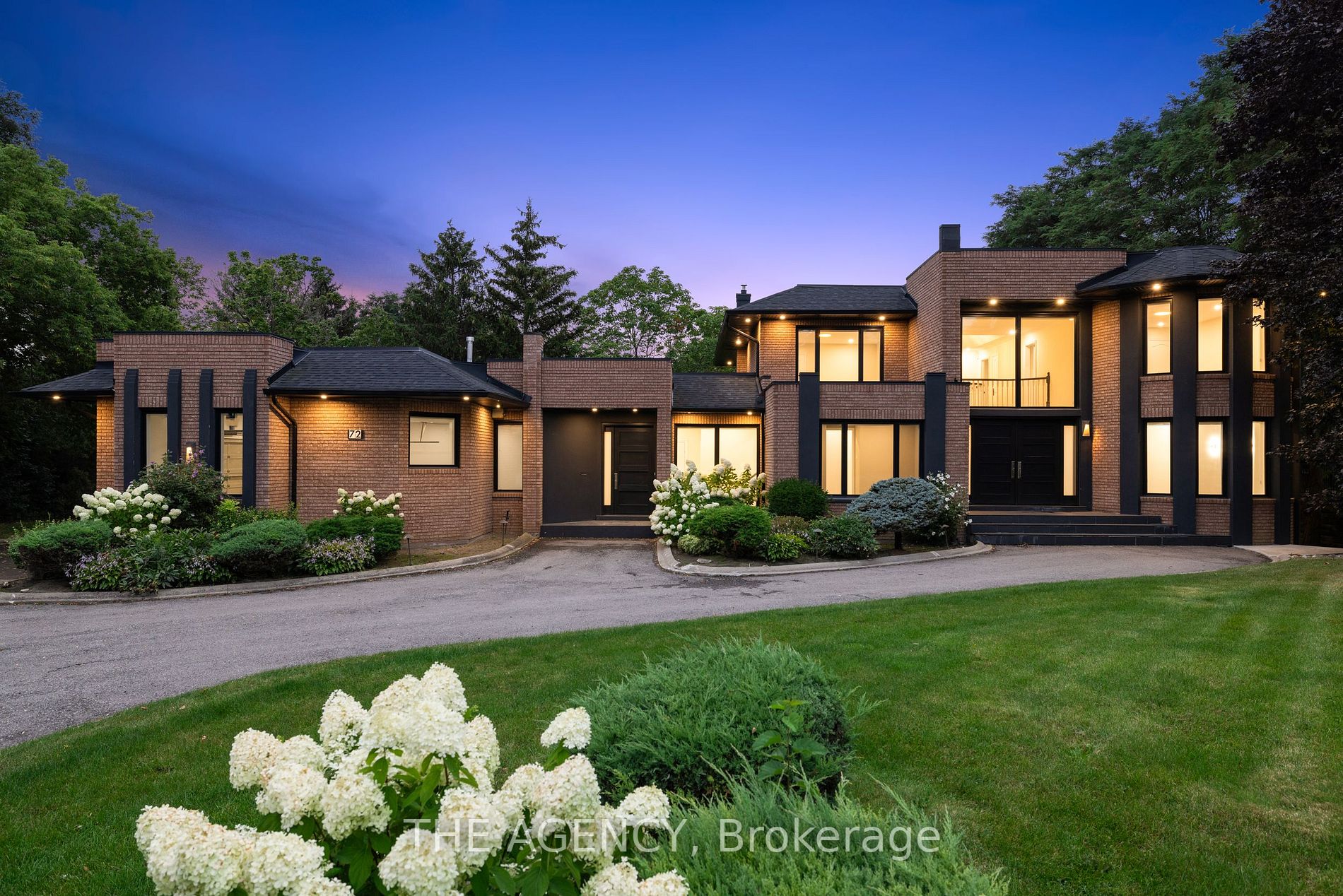 72 Cowan Dr