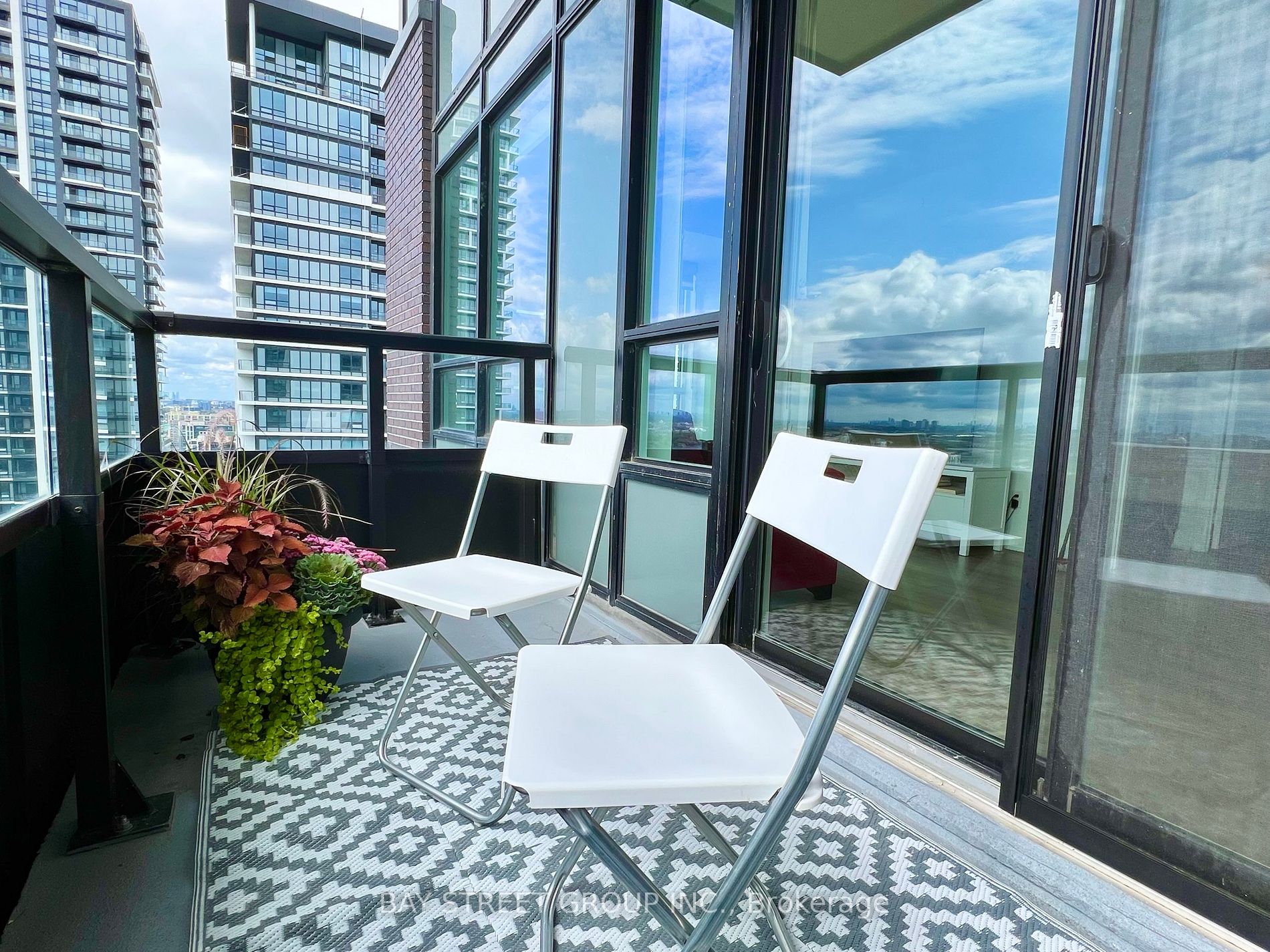 15 Water Walk Dr, #2908