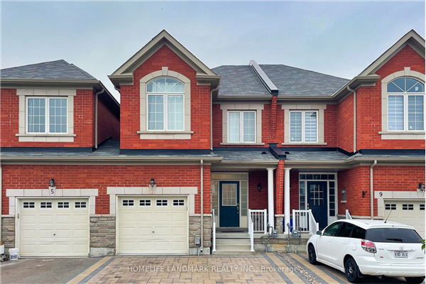 7 Collin Crt, Richmond Hill
