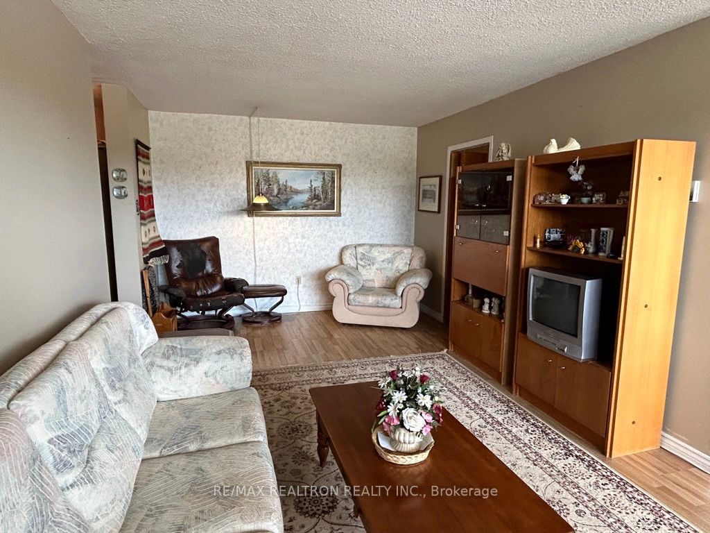 180 Dudley Ave, #408