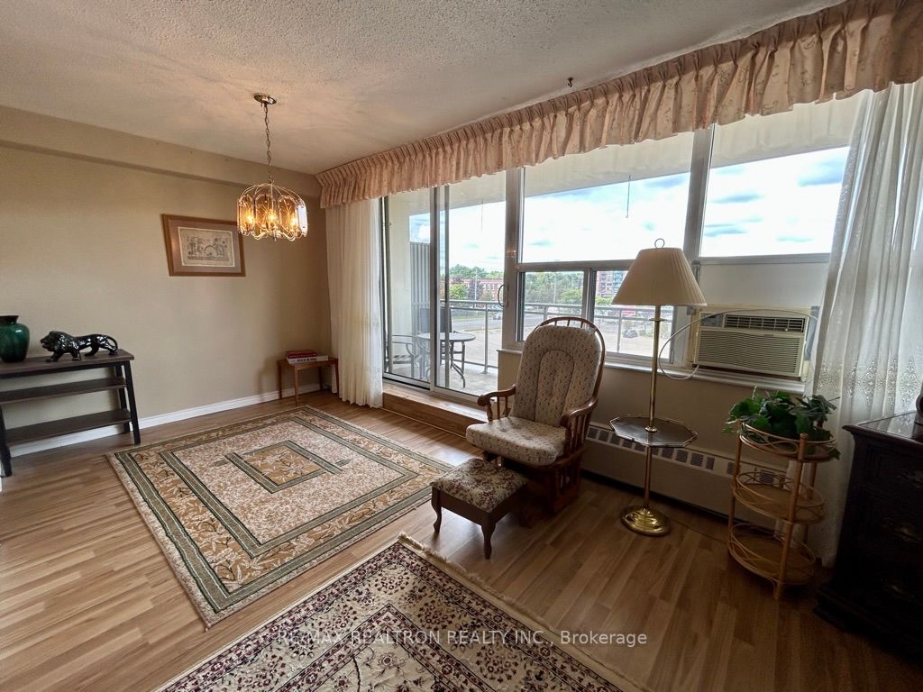 180 Dudley Ave, #408