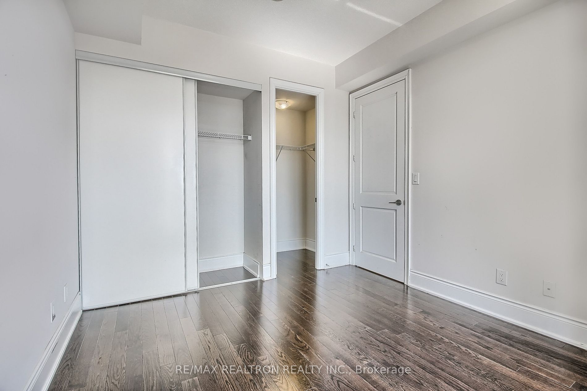 233 South Park Rd, #Rg8