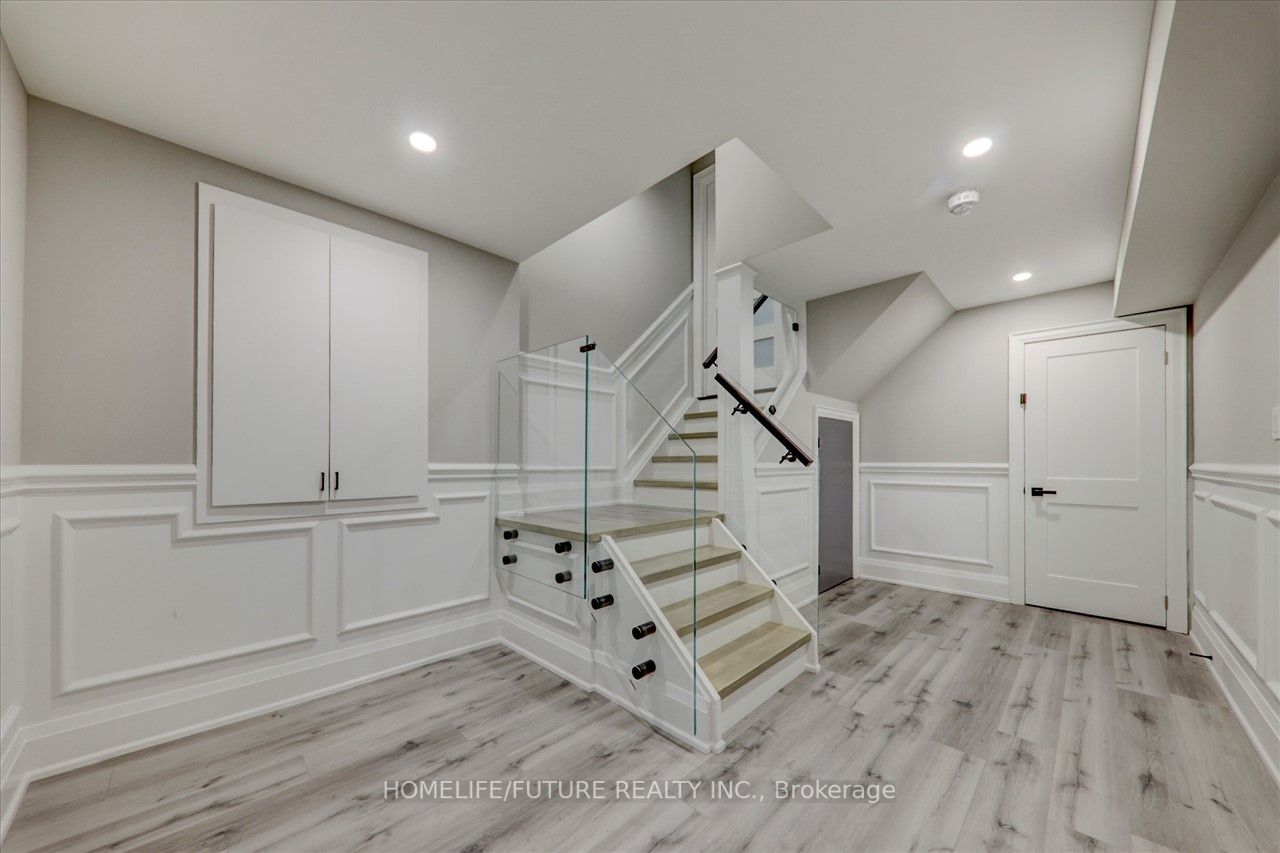 134 Beaconsfield Dr