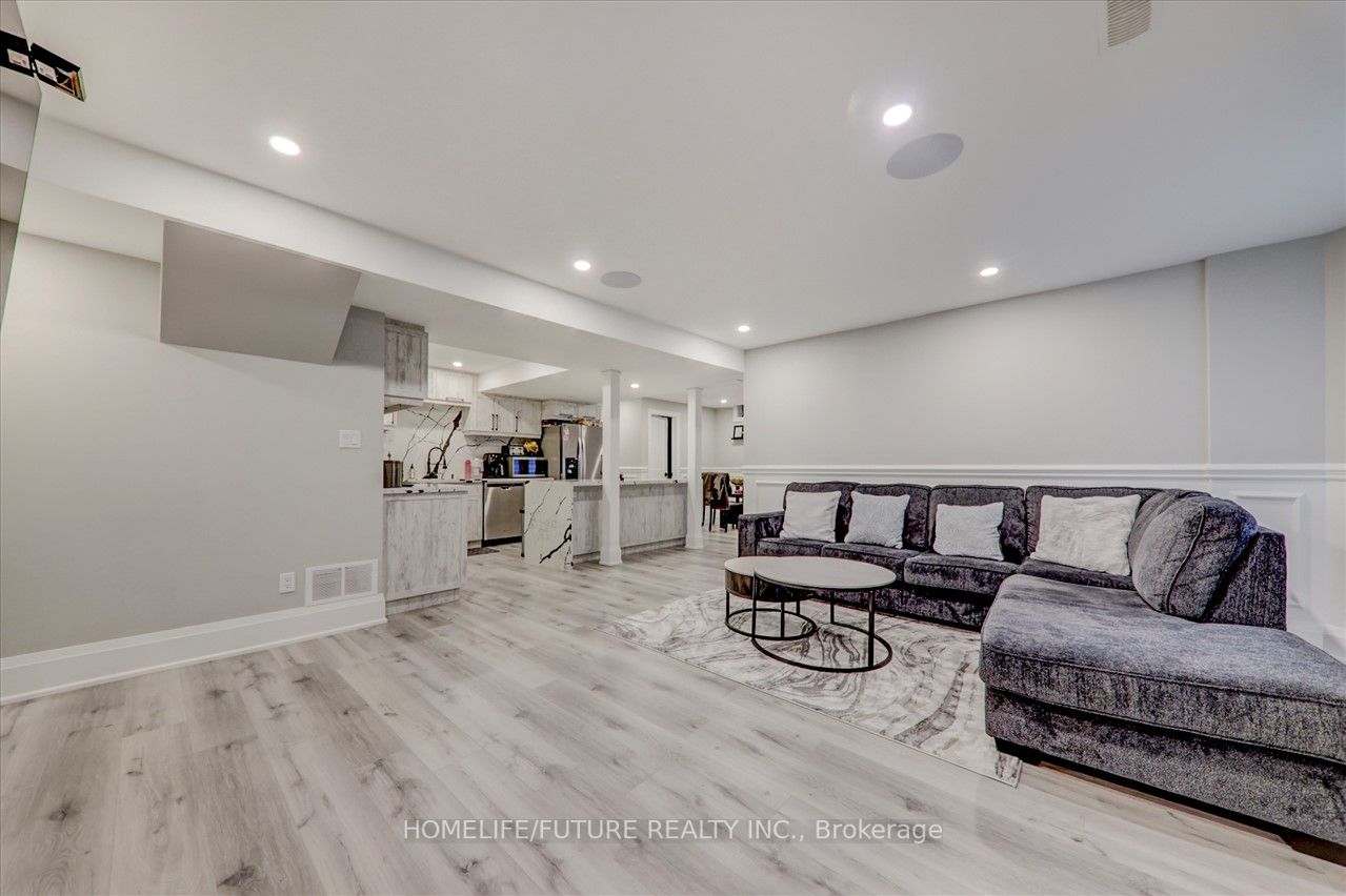 134 Beaconsfield Dr