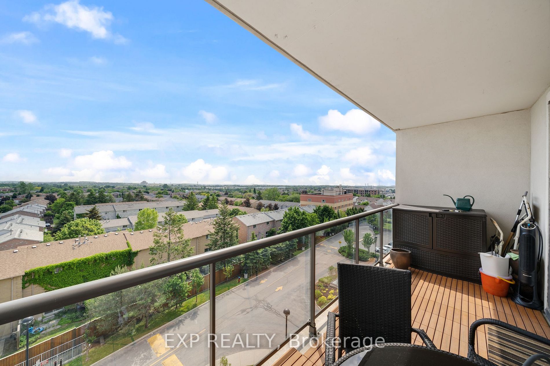 11121 Yonge St, #623