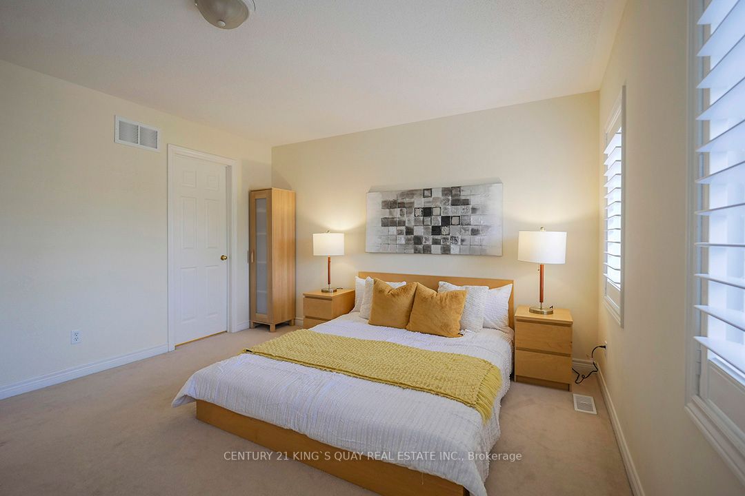 50 Castleglen Blvd