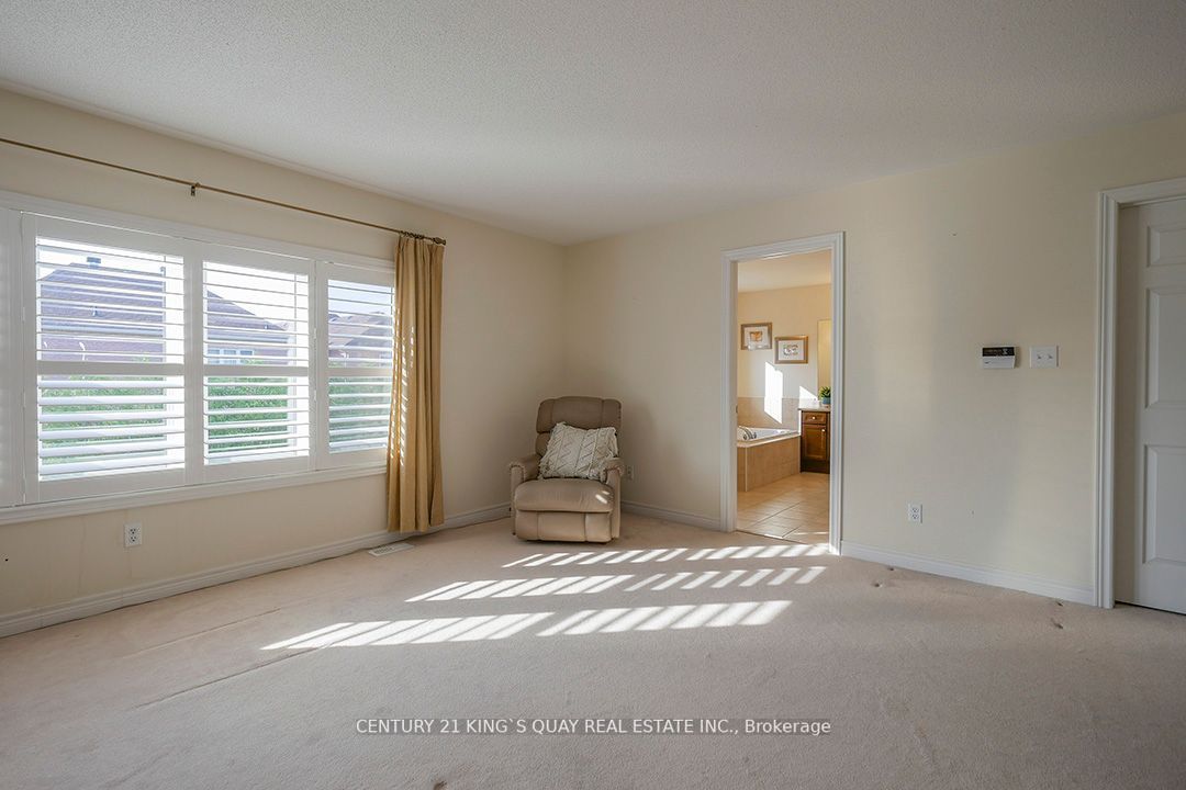 50 Castleglen Blvd