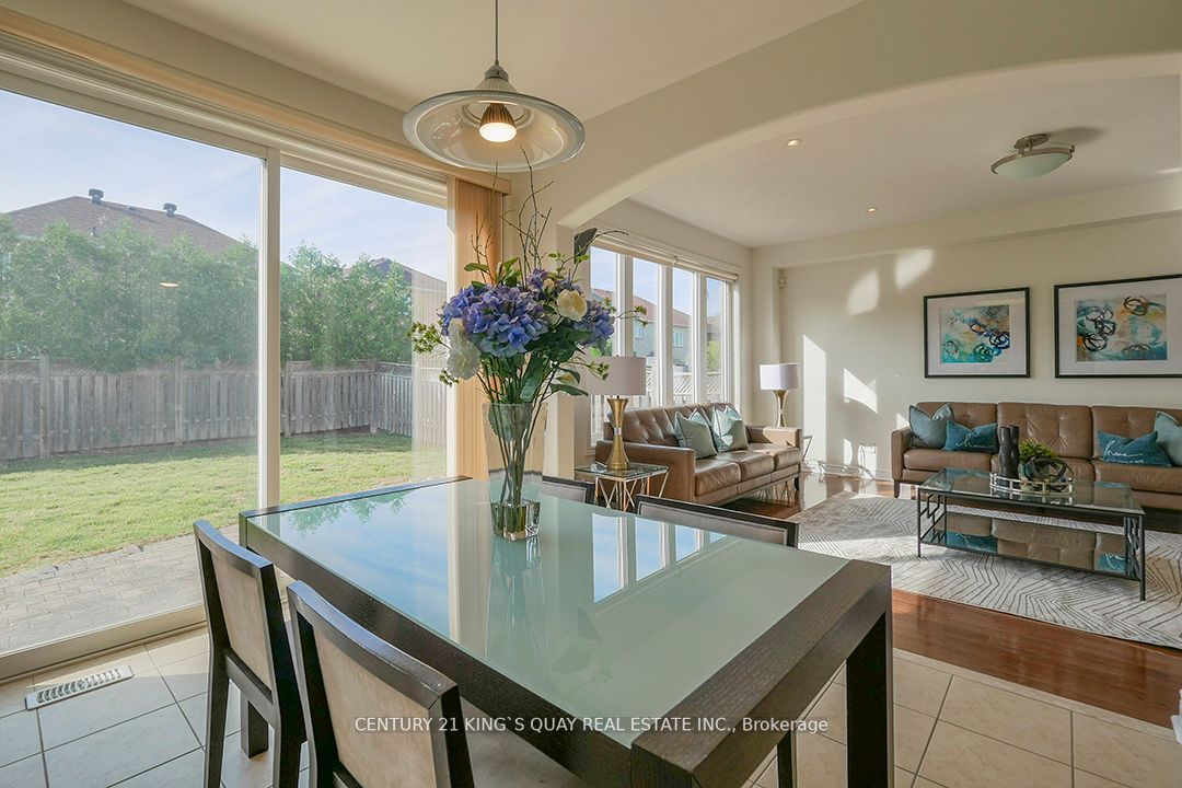 50 Castleglen Blvd