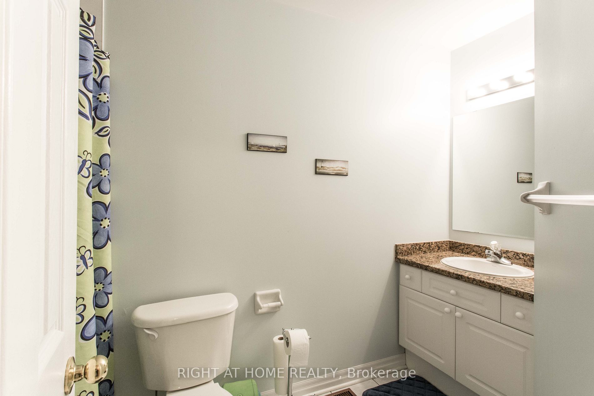 24 Mainland Cres