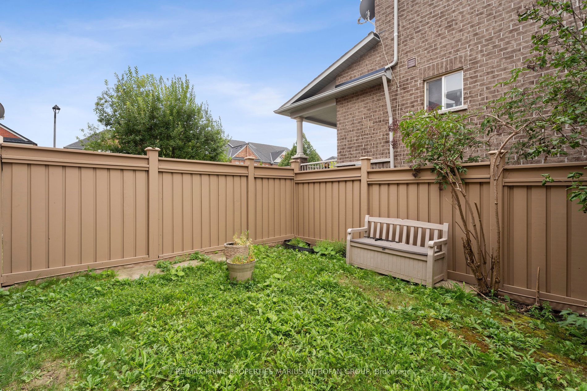 80 Barr Crescent